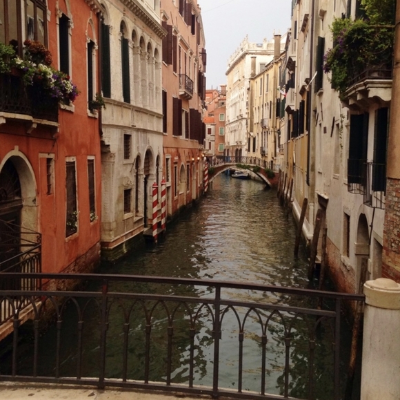 Meet your Posh Ambassador, Jana - Picture 16 of 16